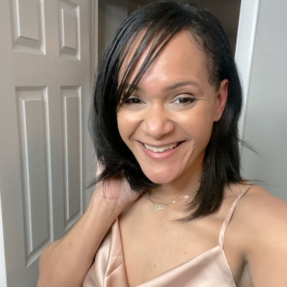 Meet your Posher, Lakia